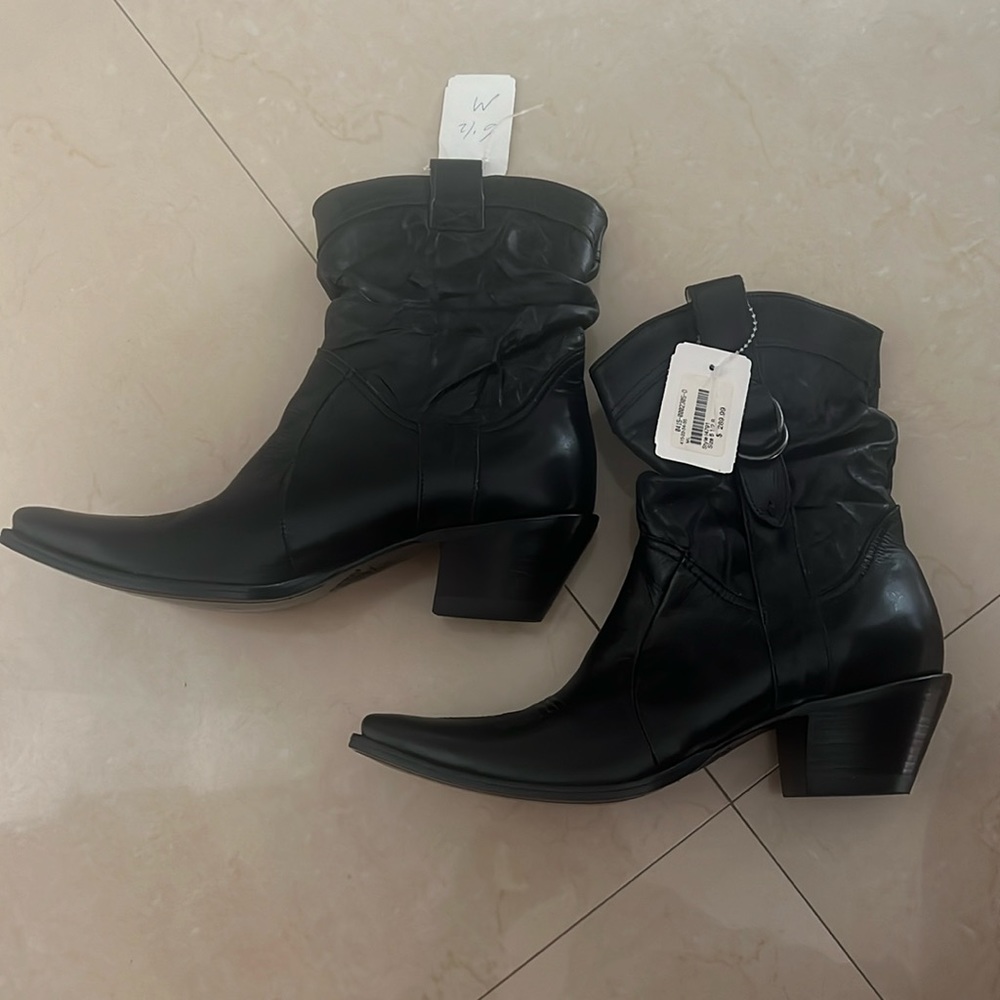 NWT Authentic Black Cowboy Boots